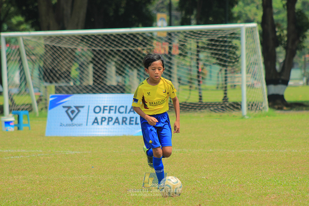 ijlu10 170825 pelita jaya soccer school vs brazillian soccer serpong
