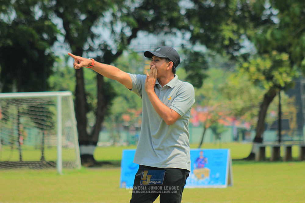 ijlu10 170825 pelita jaya soccer school vs brazillian soccer serpong