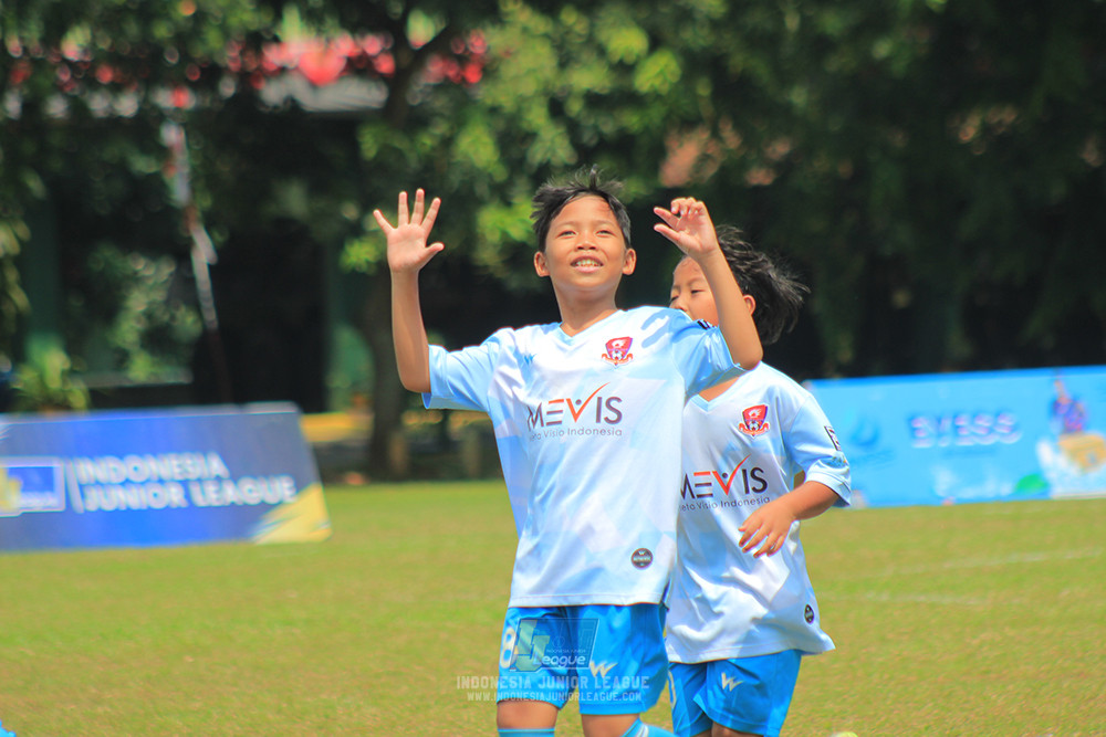 ijlu10 170825 pelita jaya soccer school vs brazillian soccer serpong