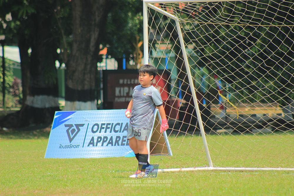 ijlu10 170825 pelita jaya soccer school vs brazillian soccer serpong