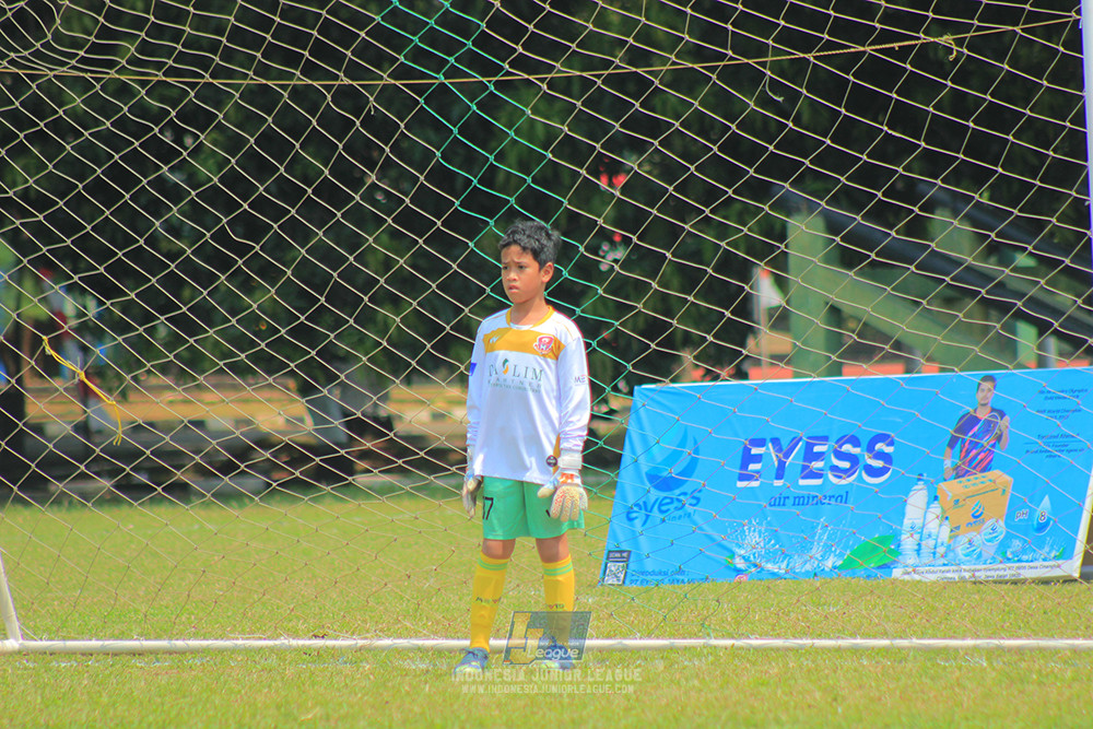 ijlu10 170825 pelita jaya soccer school vs brazillian soccer serpong