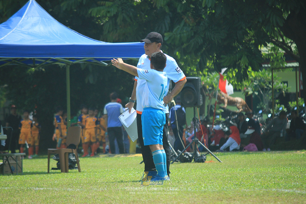 ijlu10 170825 pelita jaya soccer school vs brazillian soccer serpong