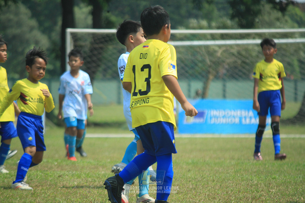 ijlu10 170825 pelita jaya soccer school vs brazillian soccer serpong