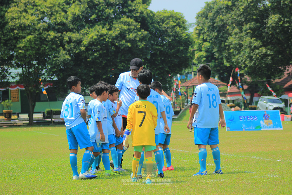 ijlu10 170825 pelita jaya soccer school vs brazillian soccer serpong