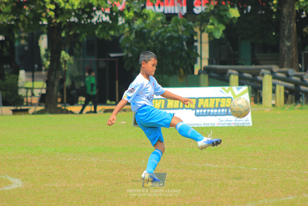 ijlu10 170825 pelita jaya soccer school vs brazillian soccer serpong