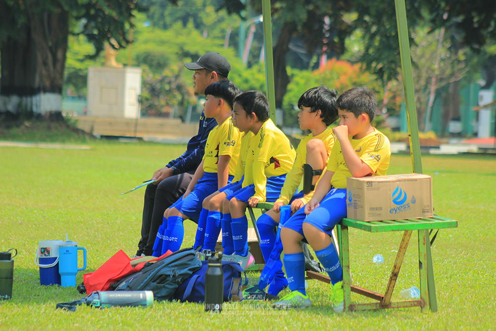 ijlu10 170825 pelita jaya soccer school vs brazillian soccer serpong
