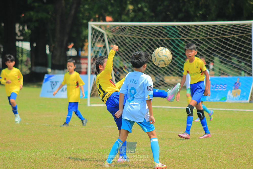 ijlu10 170825 pelita jaya soccer school vs brazillian soccer serpong
