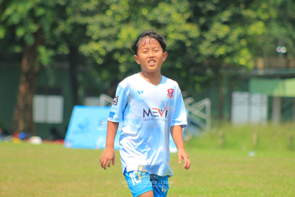 ijlu10 170825 pelita jaya soccer school vs brazillian soccer serpong