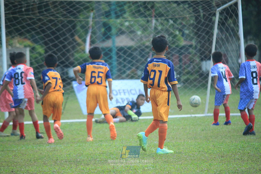 ijlu10 170825 timah united vs endang witarsa fc