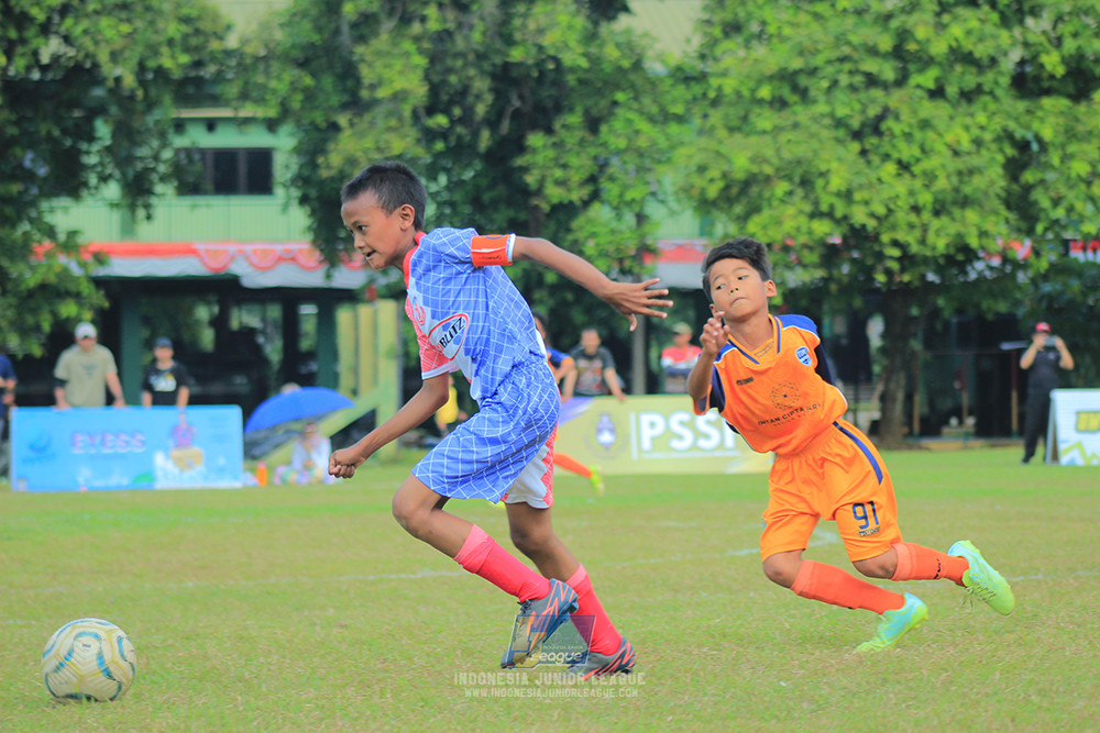 ijlu10 170825 timah united vs endang witarsa fc