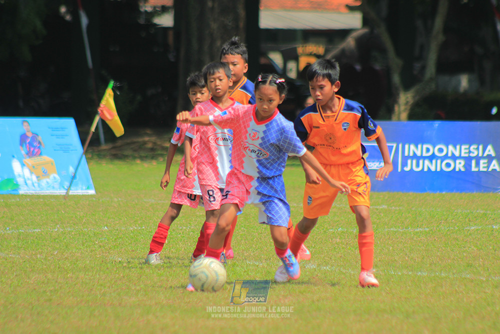 ijlu10 170825 timah united vs endang witarsa fc