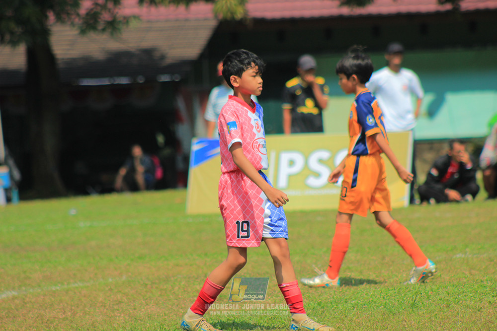 ijlu10 170825 timah united vs endang witarsa fc