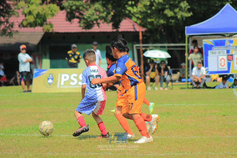 ijlu10 170825 timah united vs endang witarsa fc