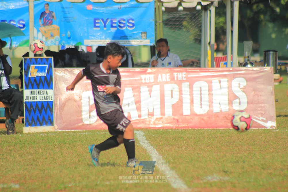 ijlu11 big21 plate proball football vs jips soccer