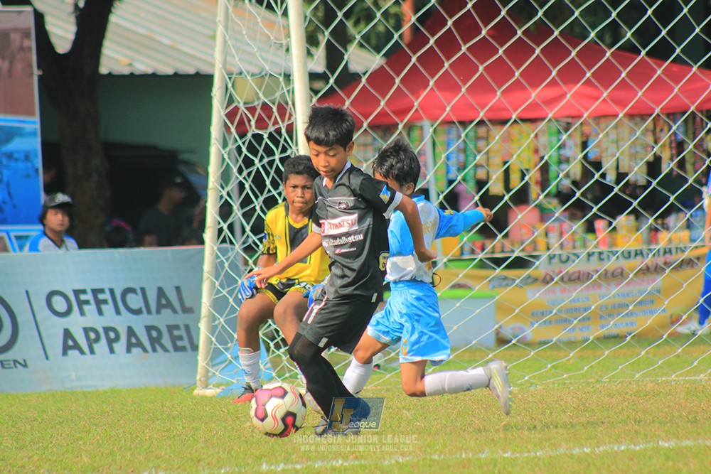 ijlu11 big21 plate proball football vs jips soccer