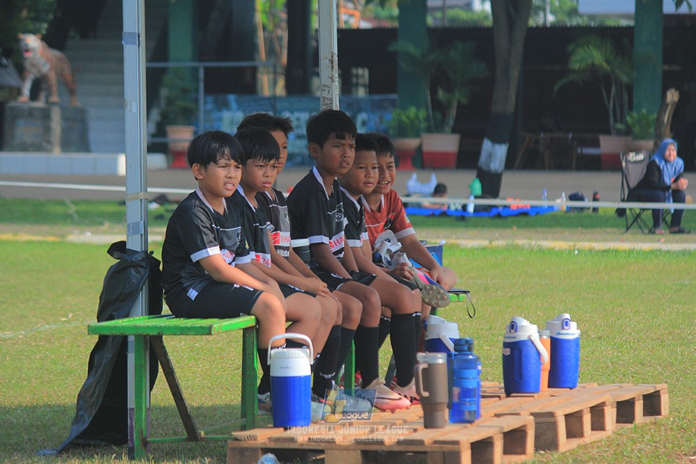 ijlu11 big21 plate proball football vs jips soccer