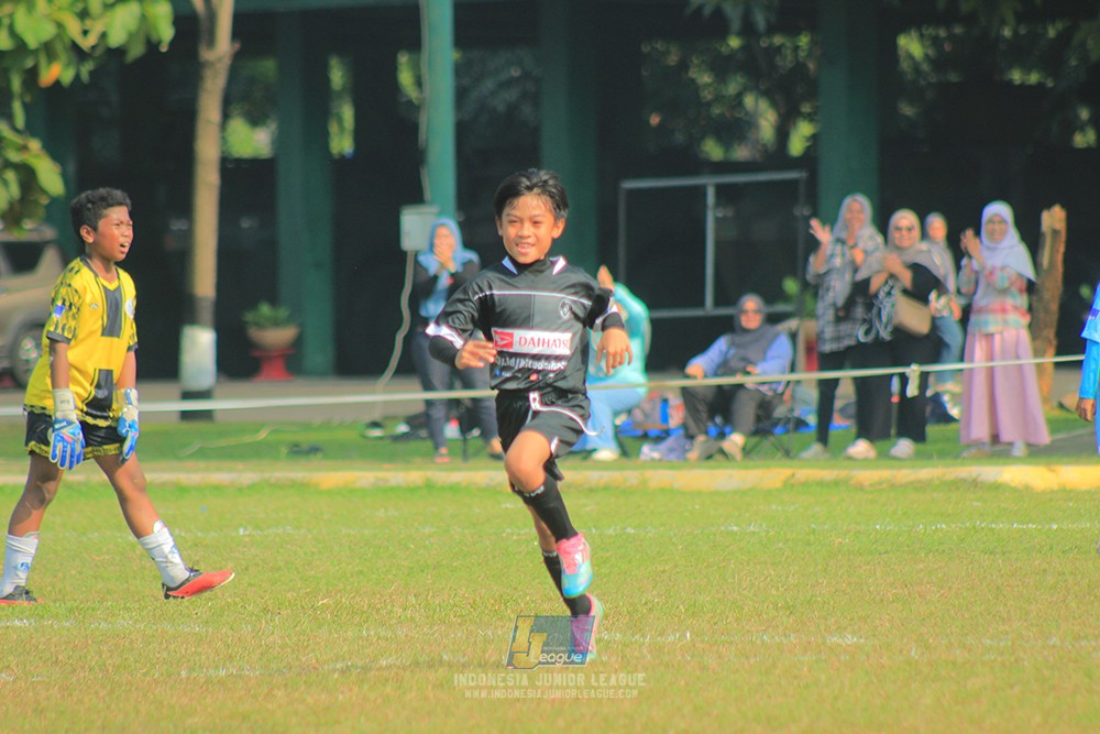 ijlu11 big21 plate proball football vs jips soccer