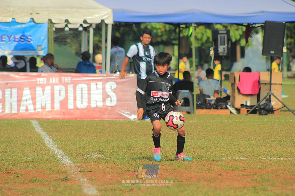 ijlu11 big21 plate proball football vs jips soccer