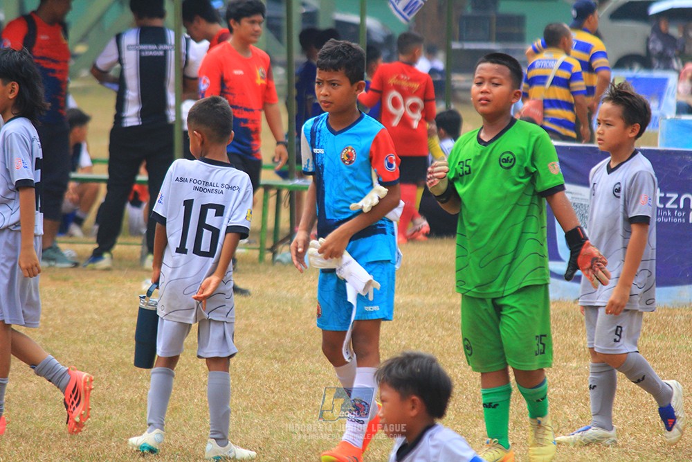 ijlu11 big8 190726 asia football school vs binna banua fc