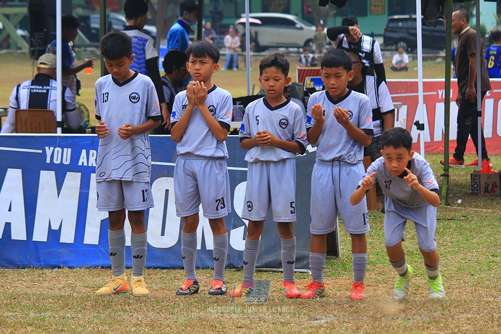 ijlu11 big8 190726 asia football school vs binna banua fc