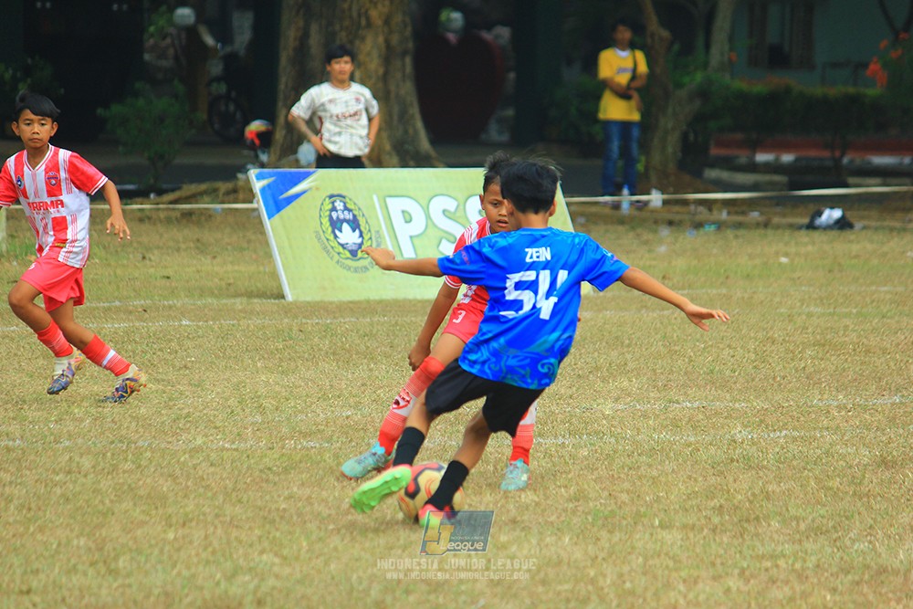 ijlu11 big8 190726 farama fc vs steelford united