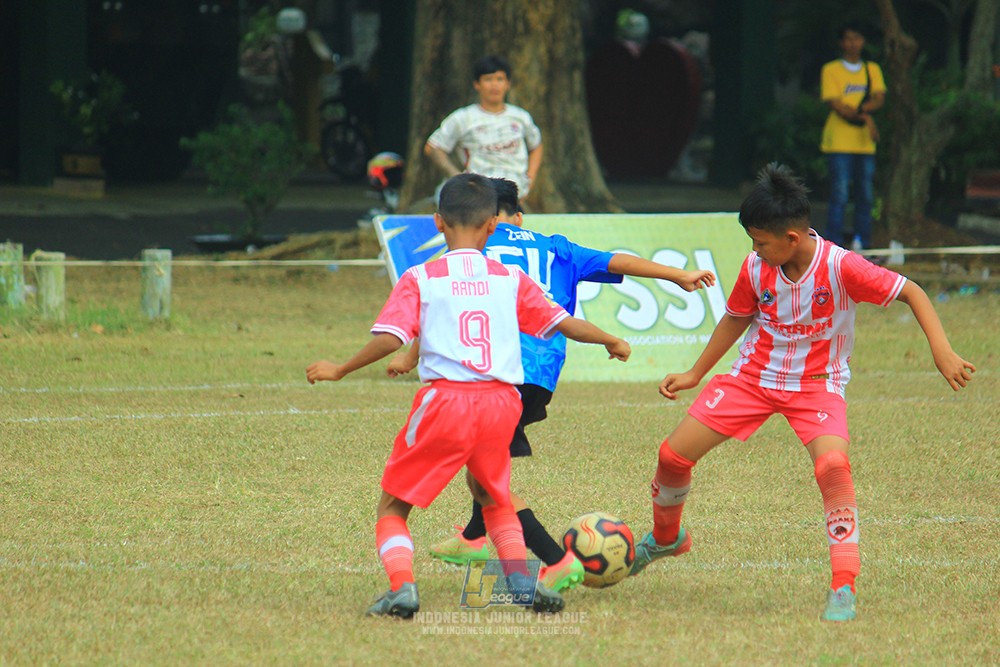 ijlu11 big8 190726 farama fc vs steelford united