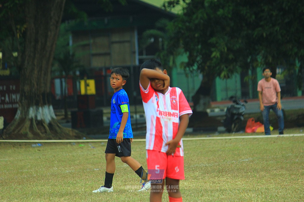 ijlu11 big8 190726 farama fc vs steelford united