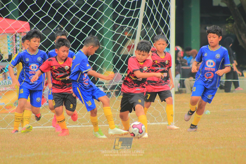 ijlu11 big8 190726 gagak muda vs khenzi united