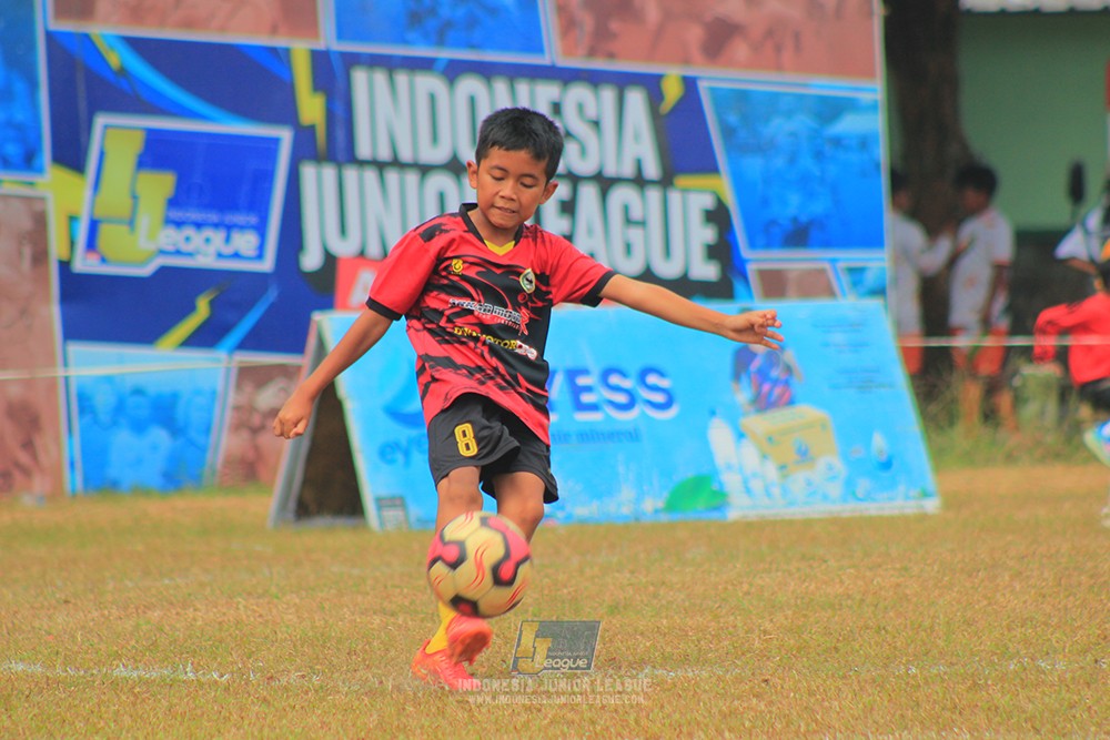 ijlu11 big8 190726 gagak muda vs khenzi united