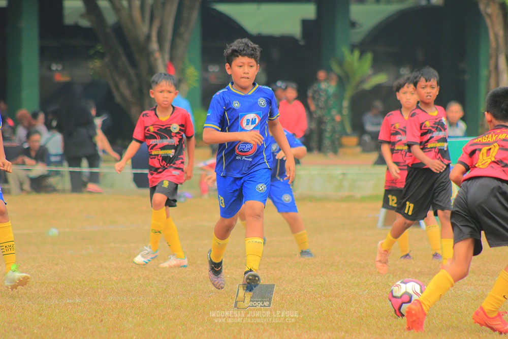 ijlu11 big8 190726 gagak muda vs khenzi united