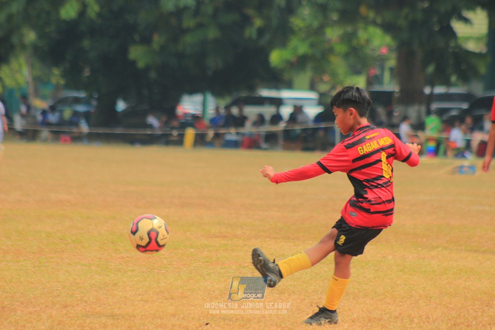 ijlu11 big8 190726 gagak muda vs khenzi united