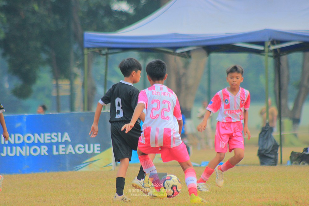ijlu11 big8 190726 jips soccer vs farama fc