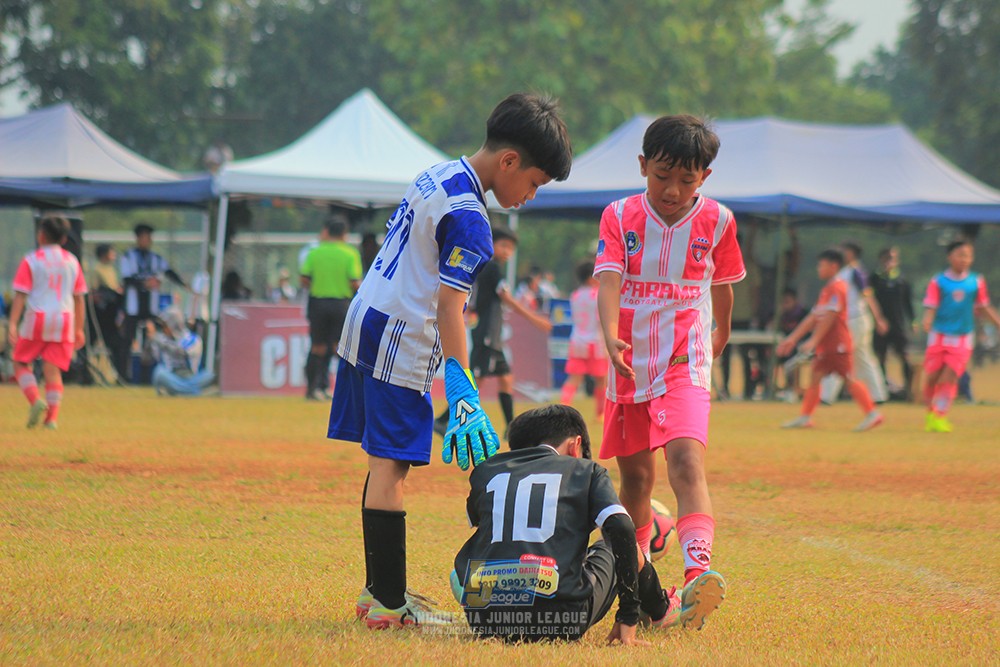 ijlu11 big8 190726 jips soccer vs farama fc