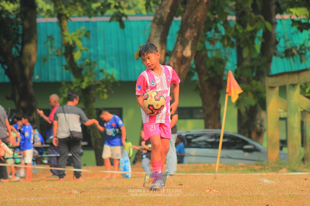 ijlu11 big8 190726 jips soccer vs farama fc