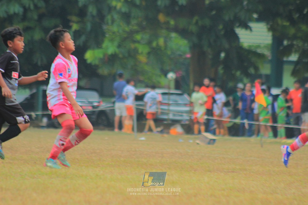 ijlu11 big8 190726 jips soccer vs farama fc