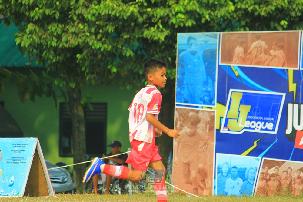 ijlu11 big8 190726 jips soccer vs farama fc