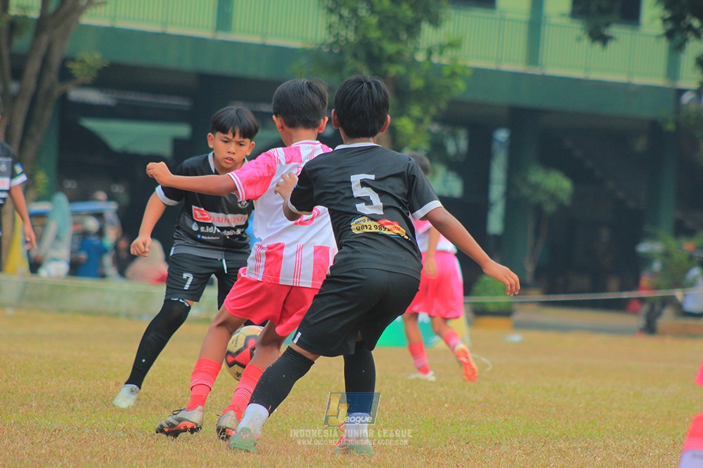 ijlu11 big8 190726 jips soccer vs farama fc