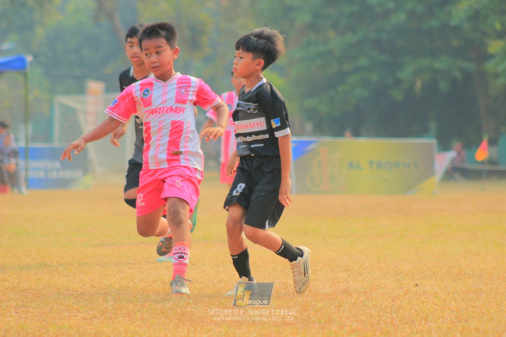 ijlu11 big8 190726 jips soccer vs farama fc