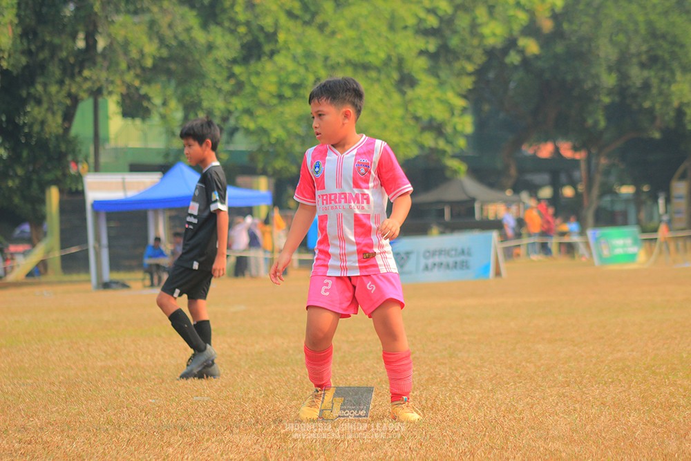 ijlu11 big8 190726 jips soccer vs farama fc