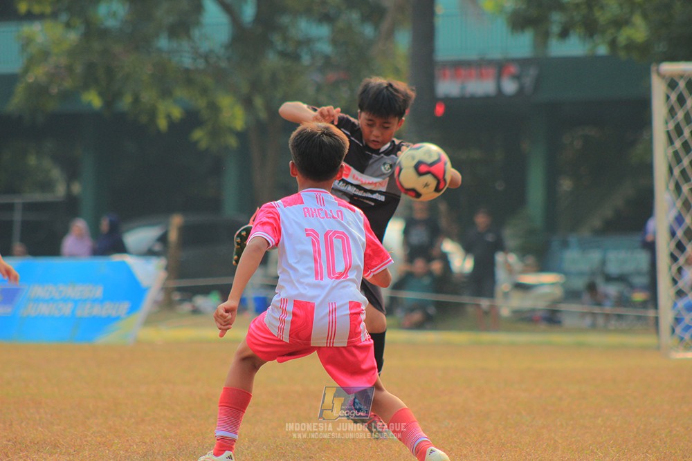 ijlu11 big8 190726 jips soccer vs farama fc