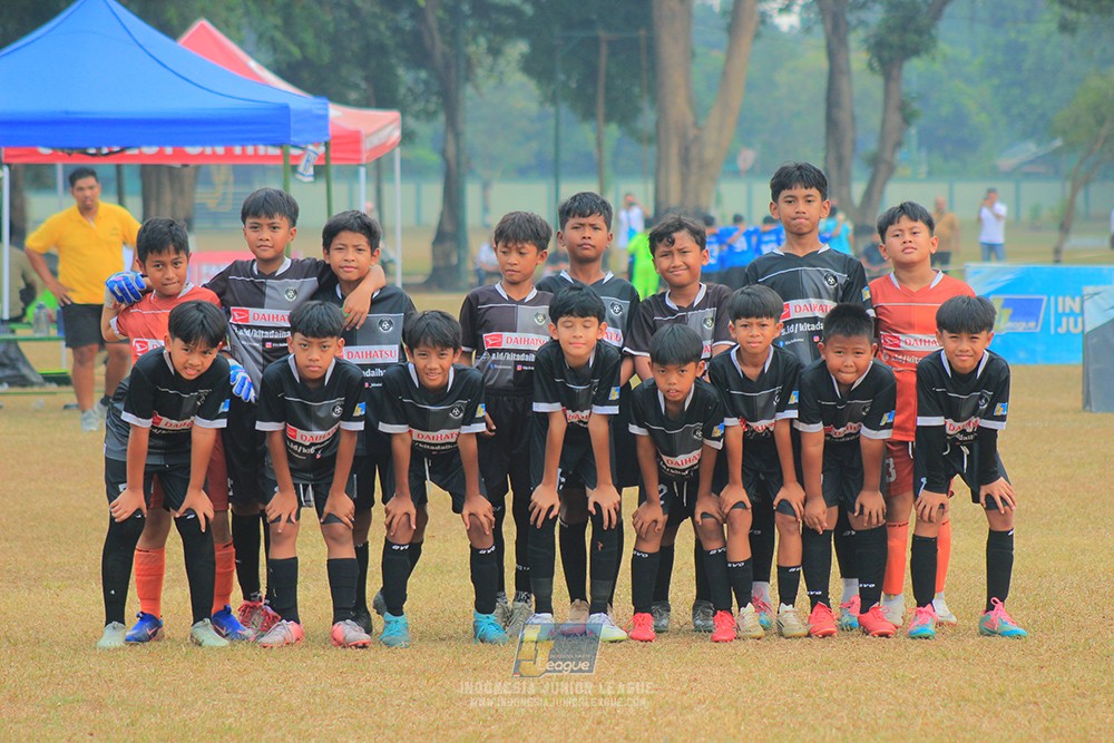 ijlu11 big8 190726 jips soccer vs farama fc