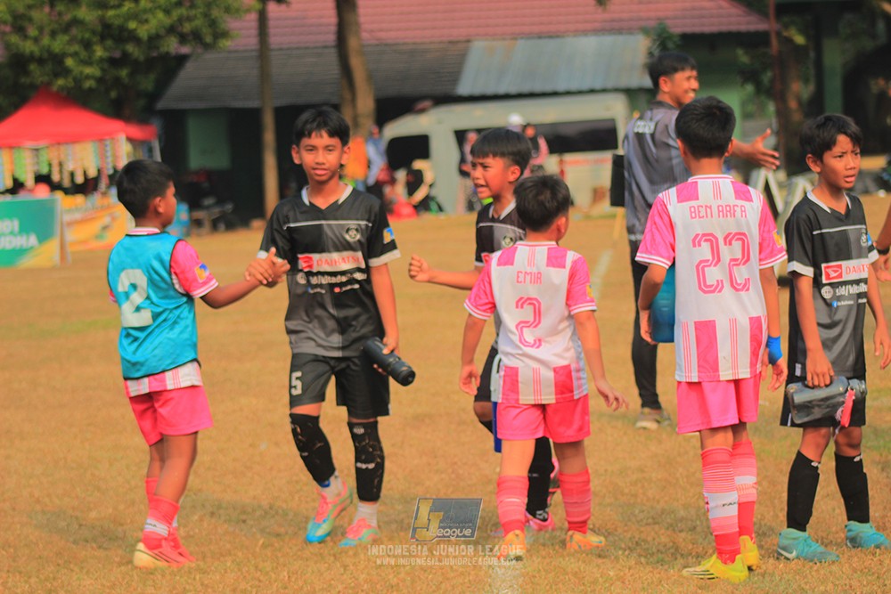 ijlu11 big8 190726 jips soccer vs farama fc
