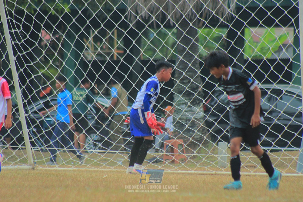 ijlu11 big8 190726 jips soccer vs farama fc