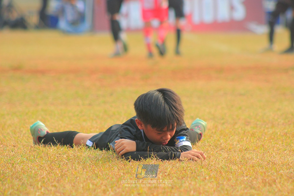 ijlu11 big8 190726 jips soccer vs farama fc