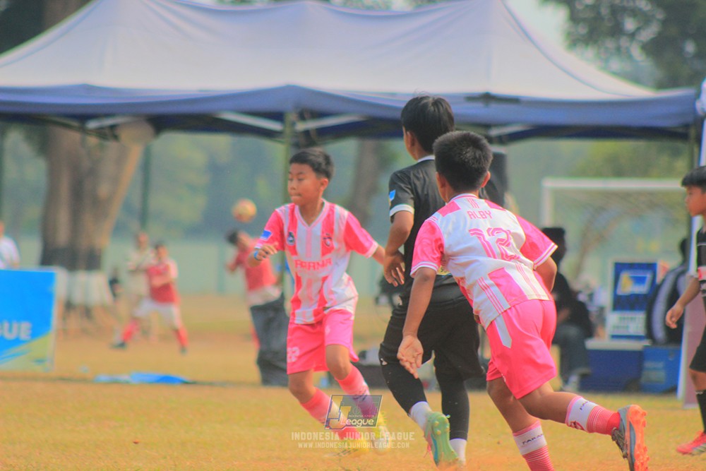 ijlu11 big8 190726 jips soccer vs farama fc