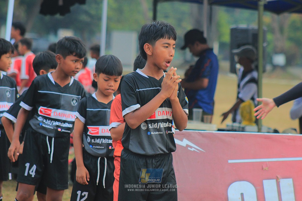 ijlu11 big8 190726 jips soccer vs farama fc
