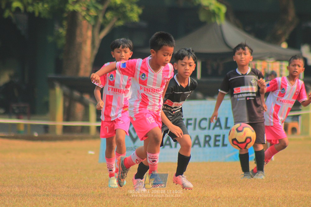 ijlu11 big8 190726 jips soccer vs farama fc