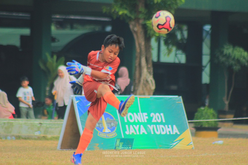 ijlu11 big8 190726 jips soccer vs farama fc
