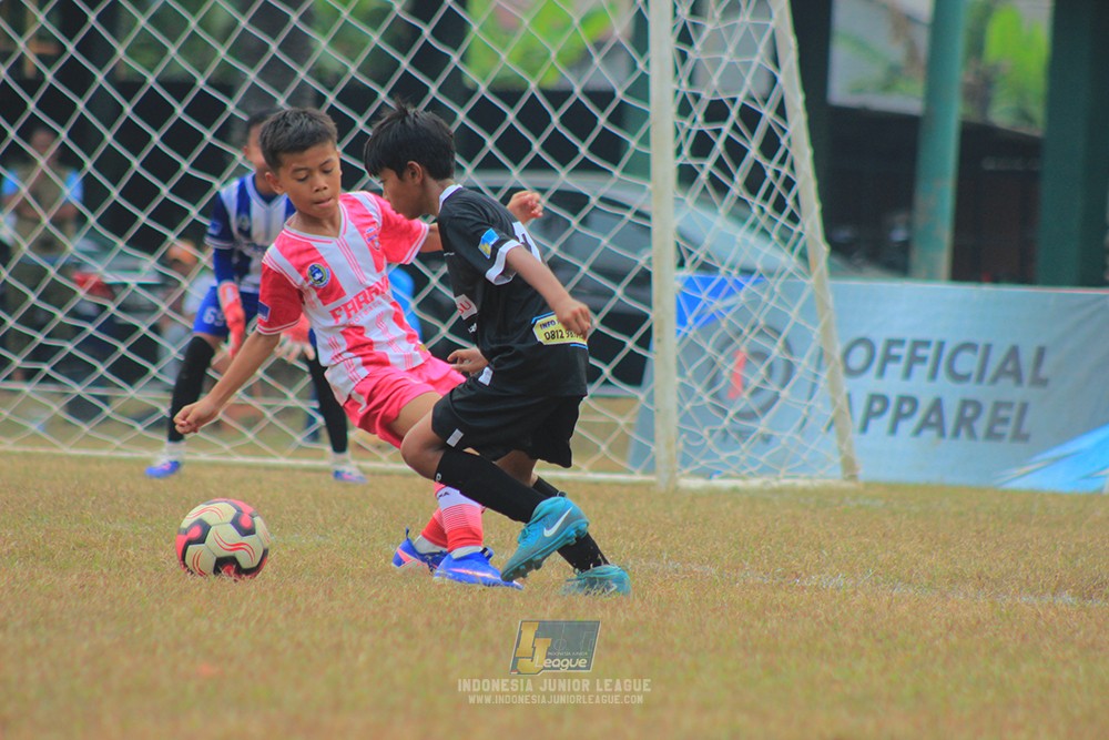 ijlu11 big8 190726 jips soccer vs farama fc