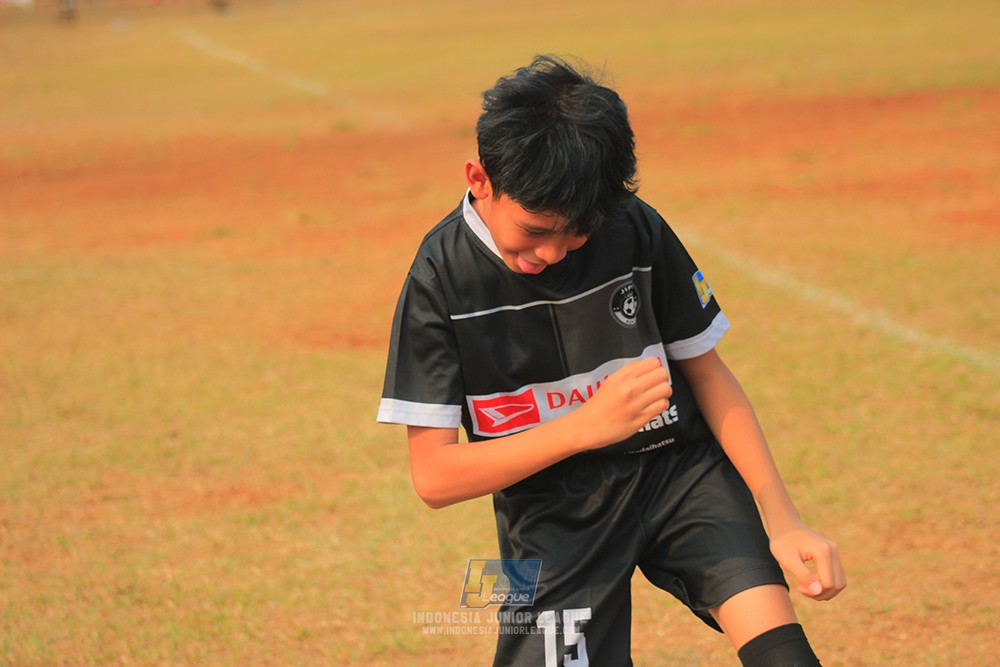 ijlu11 big8 190726 jips soccer vs farama fc